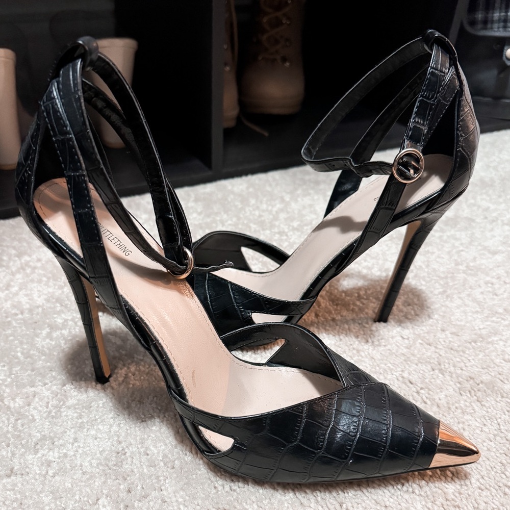 Gold toe black heels
